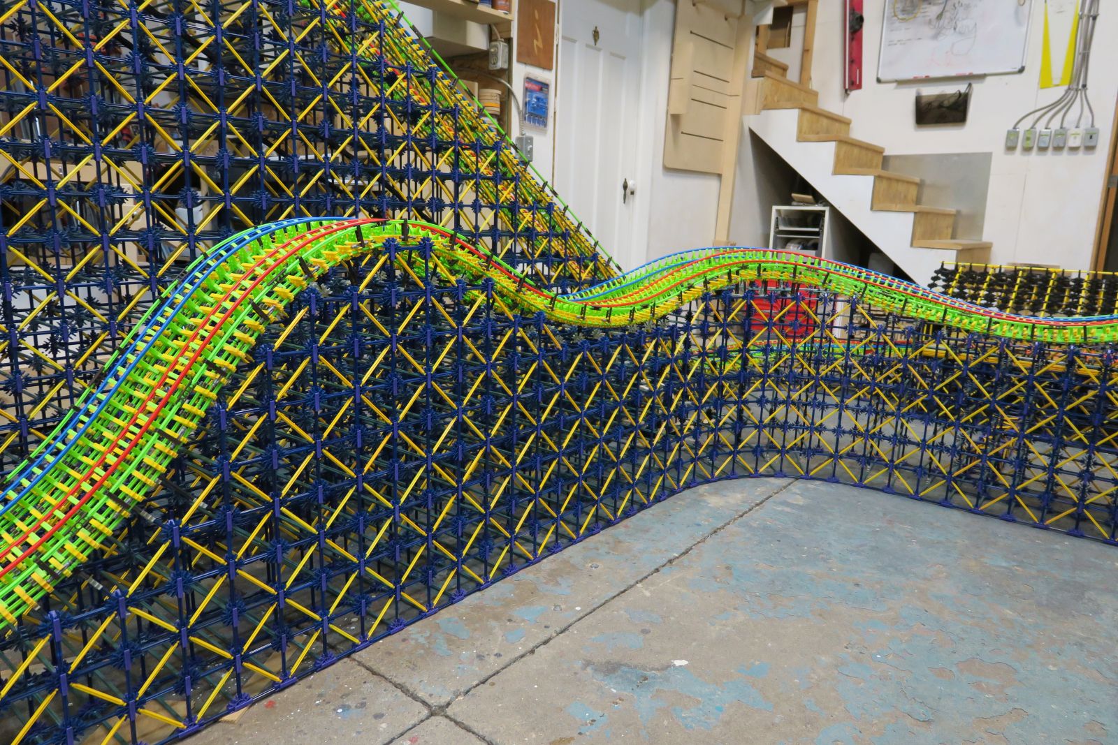 colossal racer knex